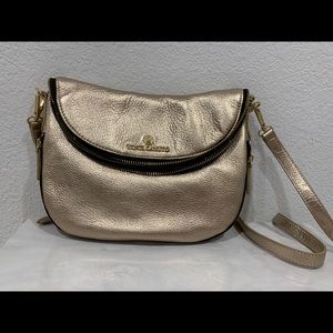 NWOT VINCE CAMUTO RIZO GOLD CROSSBODY BAG